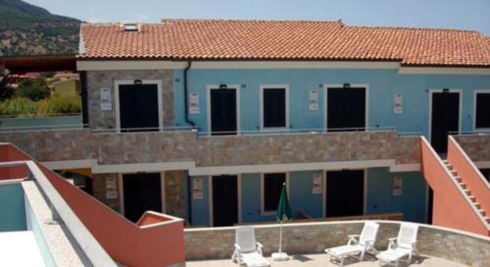 Gli Appartamenti Sul Mare Valledoria  Exteriör bild